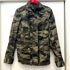 Love Tree Camouflage Utility Jacket Size Small